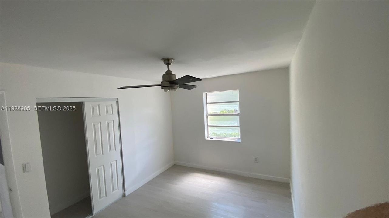 На продажу: $555,000 (2 спален, 1 ванн, 1770 Квадратных фут)