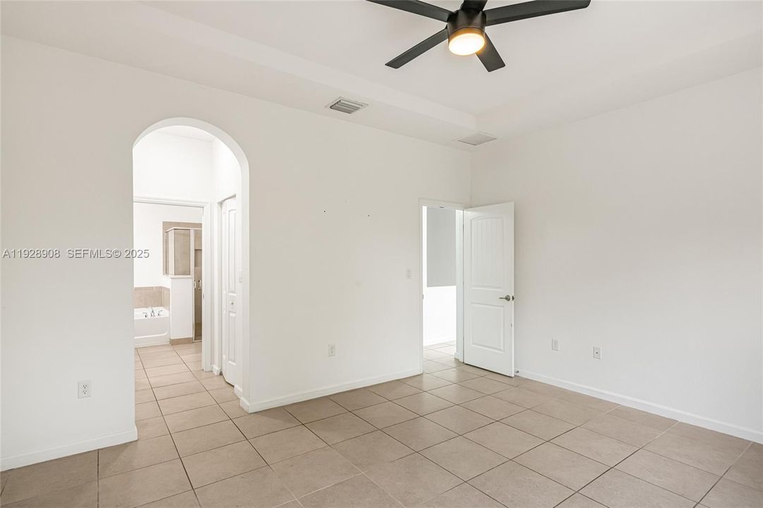 待售: $569,900 (3 贝兹, 2 浴室, 1684 平方英尺)