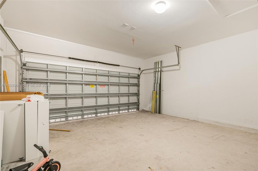 待售: $569,900 (3 贝兹, 2 浴室, 1684 平方英尺)