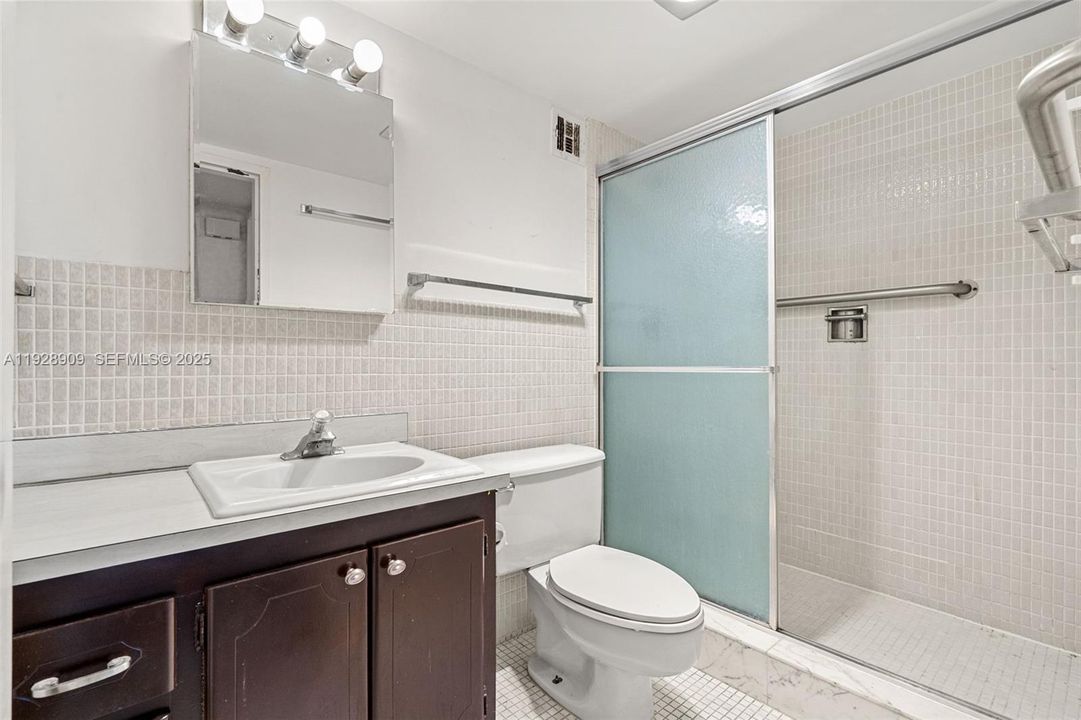 For Sale: $489,900 (2 beds, 2 baths, 1450 Square Feet)