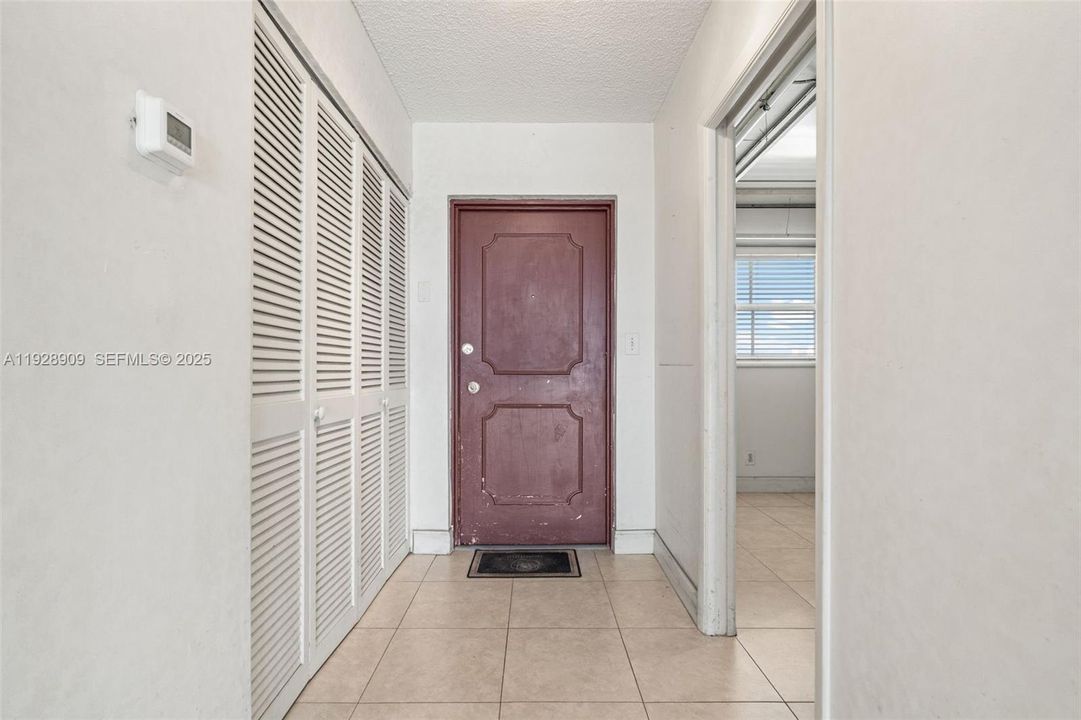 For Sale: $489,900 (2 beds, 2 baths, 1450 Square Feet)