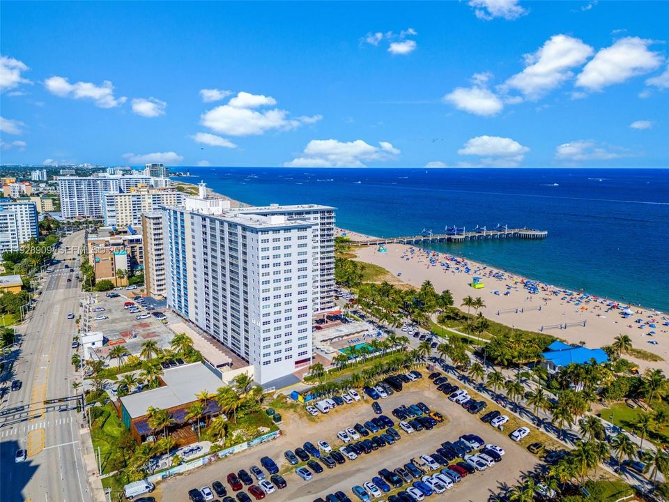 For Sale: $489,900 (2 beds, 2 baths, 1450 Square Feet)