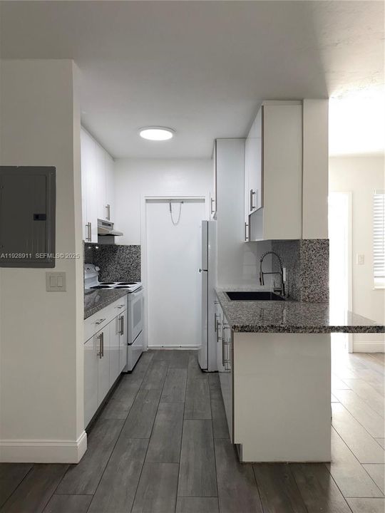 For Rent: $1,600 (1 beds, 1 baths, 0 Square Feet)