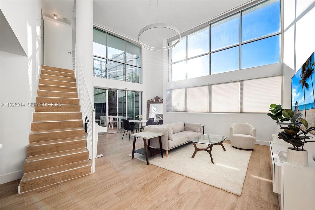 For Rent: $7,000 (2 beds, 2 baths, 1267 Square Feet)