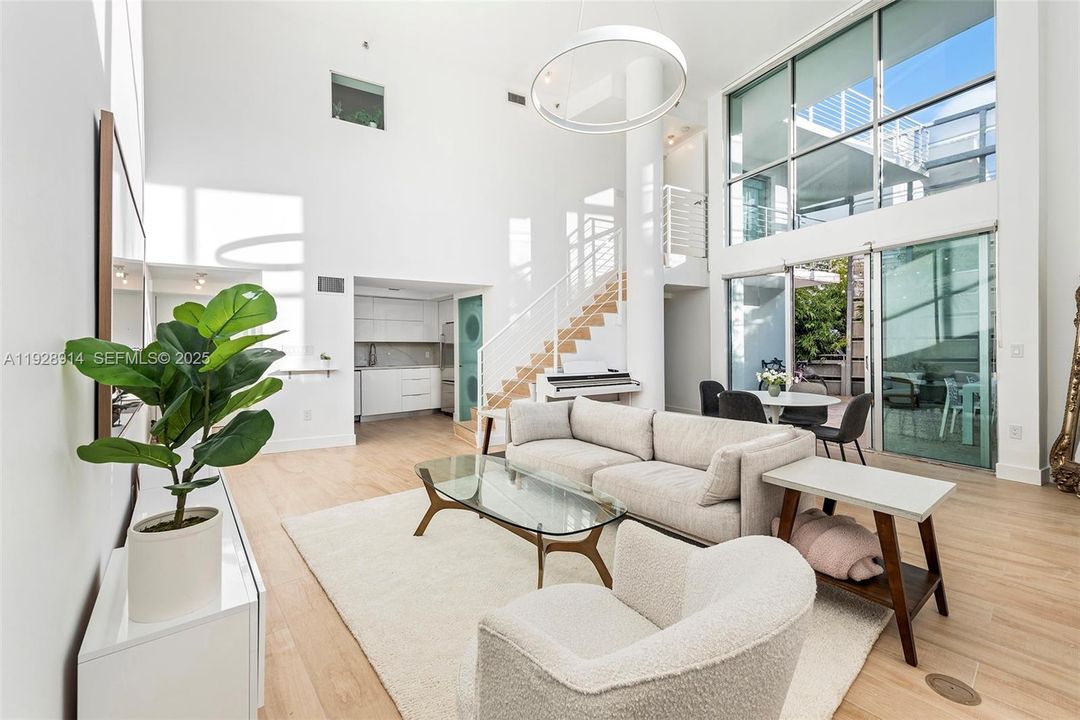 For Rent: $7,000 (2 beds, 2 baths, 1267 Square Feet)