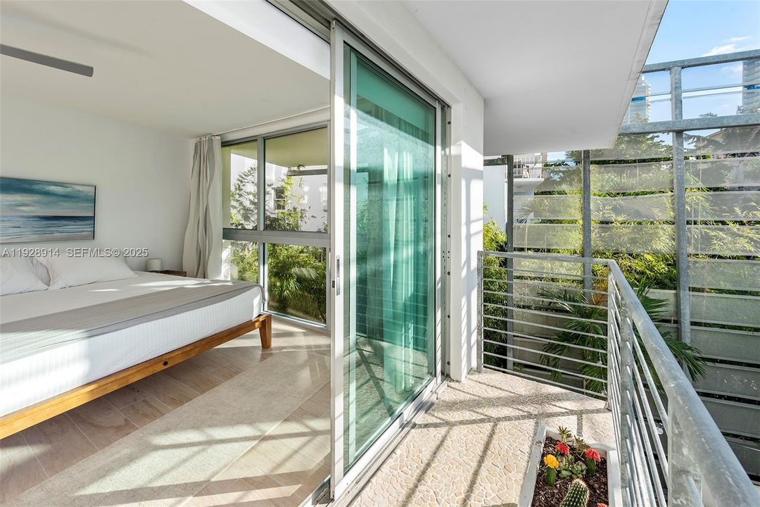 For Rent: $7,000 (2 beds, 2 baths, 1267 Square Feet)