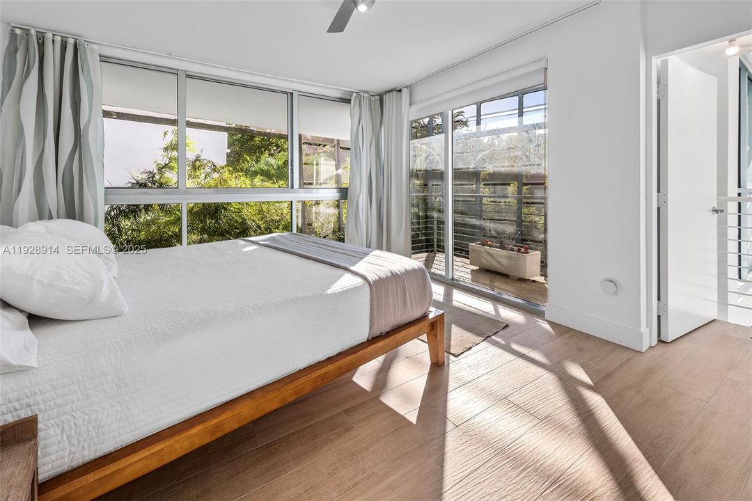 For Rent: $7,000 (2 beds, 2 baths, 1267 Square Feet)