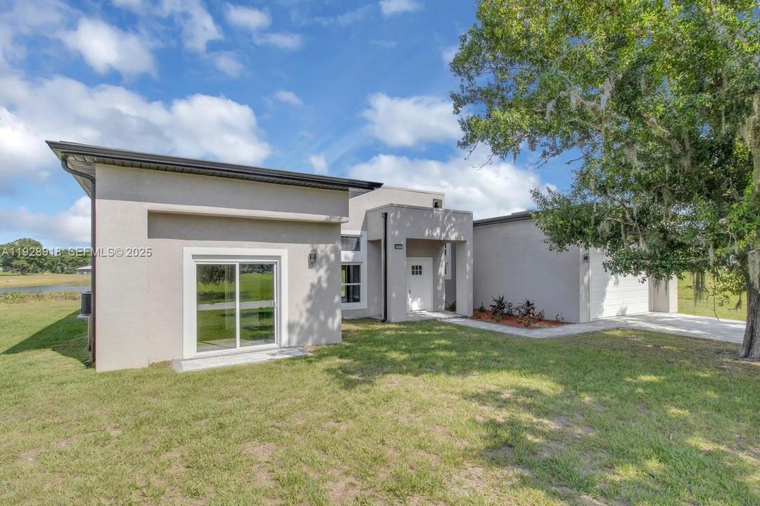 待售: $449,000 (4 贝兹, 3 浴室, 0 平方英尺)