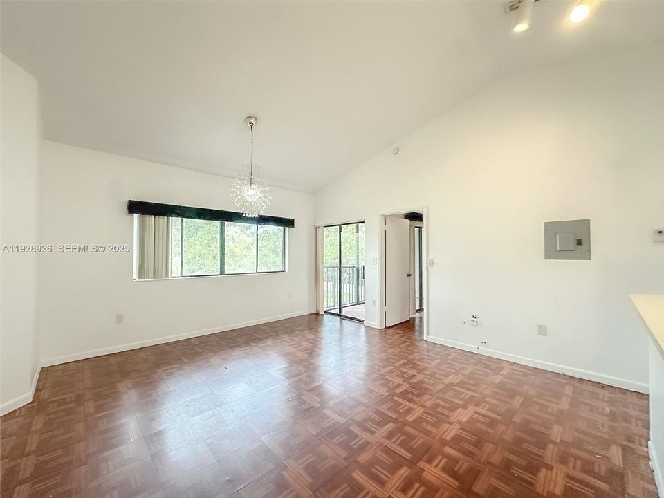 For Rent: $1,890 (2 beds, 2 baths, 858 Square Feet)