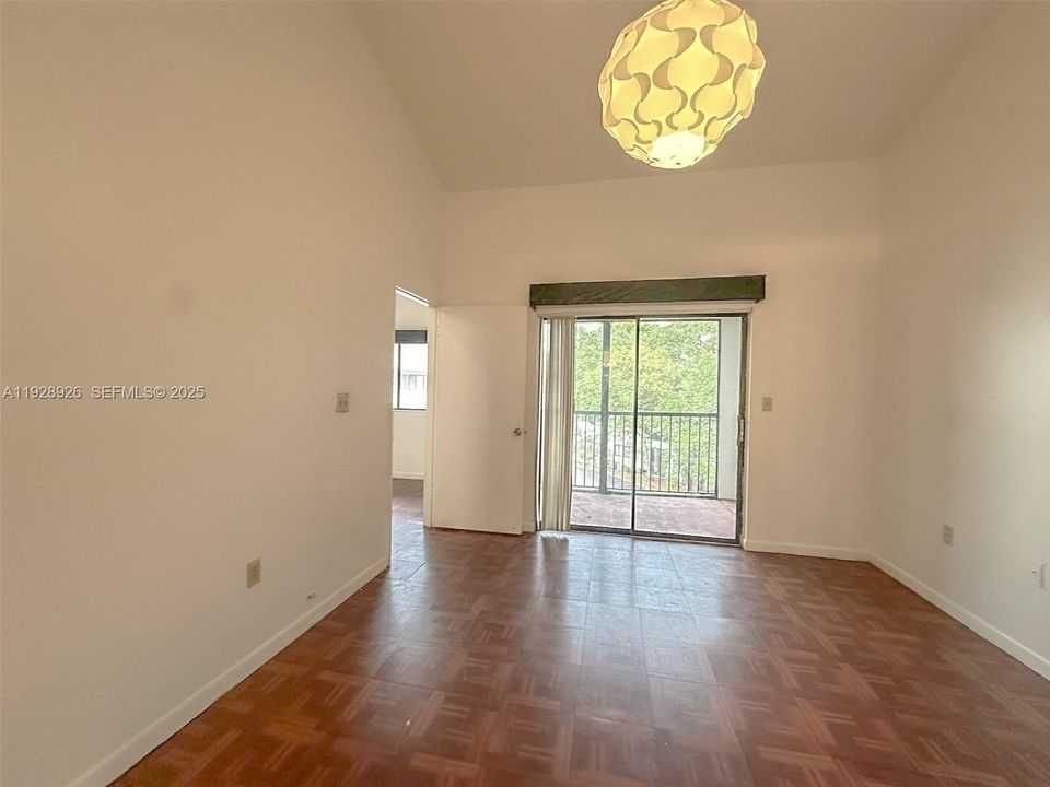 For Rent: $1,890 (2 beds, 2 baths, 858 Square Feet)