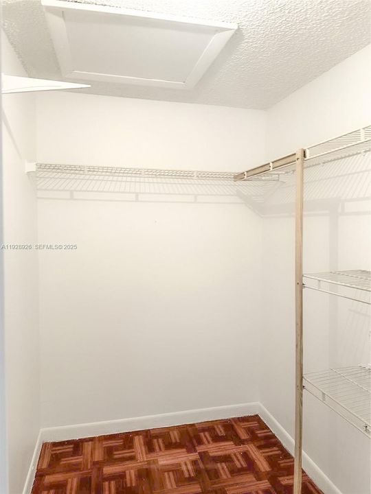 For Rent: $1,890 (2 beds, 2 baths, 858 Square Feet)