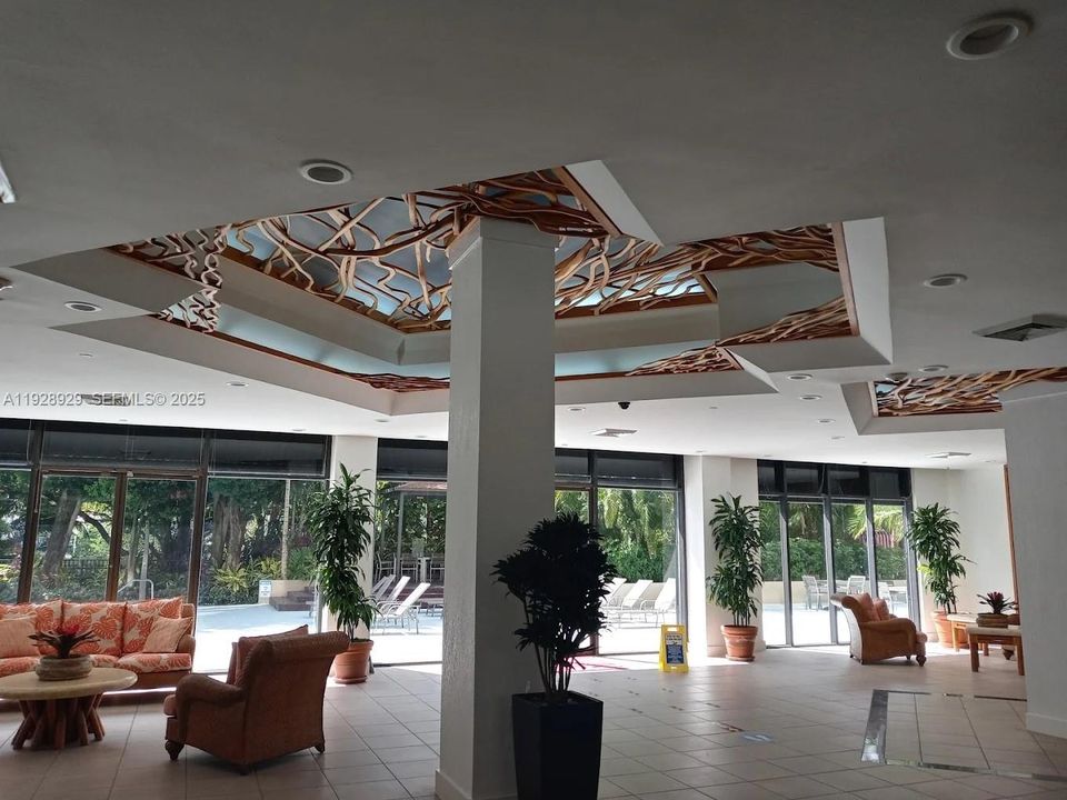 На продажу: $530,000 (2 спален, 2 ванн, 1030 Квадратных фут)