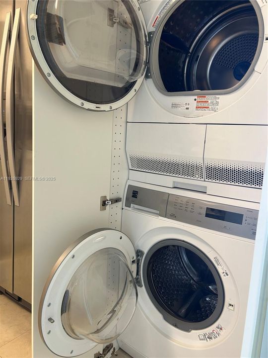 На продажу: $530,000 (2 спален, 2 ванн, 1030 Квадратных фут)