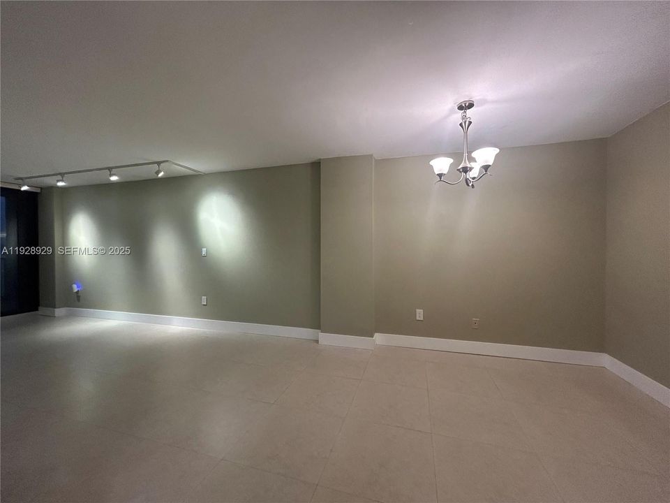 На продажу: $530,000 (2 спален, 2 ванн, 1030 Квадратных фут)