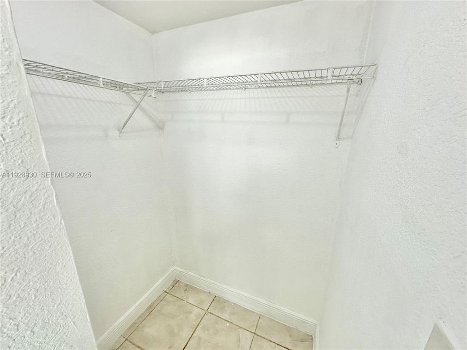 出租: $2,900 (3 贝兹, 2 浴室, 1253 平方英尺)