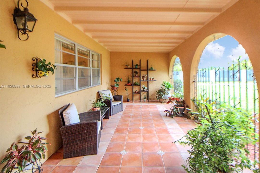 En Venta: $1,999,999 (5 camas, 4 baños, 4202 Pies cuadrados)