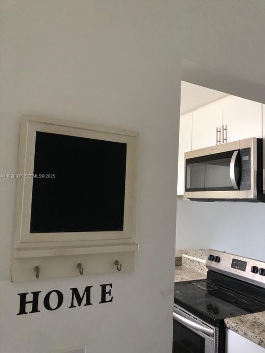 В аренду: $2,999 (2 спален, 1 ванн, 665 Квадратных фут)