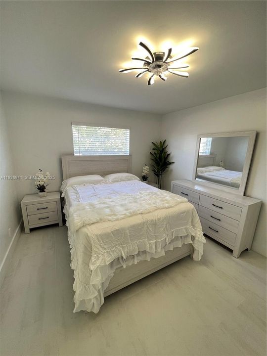 For Rent: $3,500 (2 beds, 2 baths, 907 Square Feet)