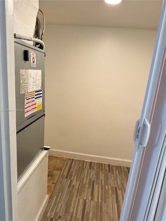 For Rent: $1,550 (0 beds, 1 baths, 576 Square Feet)