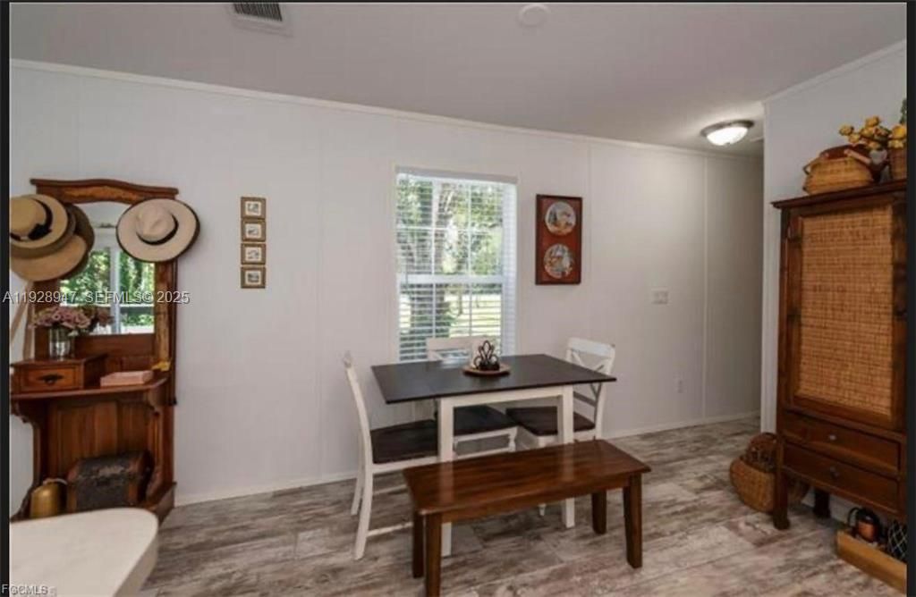 На продажу: $215,000 (2 спален, 2 ванн, 0 Квадратных фут)