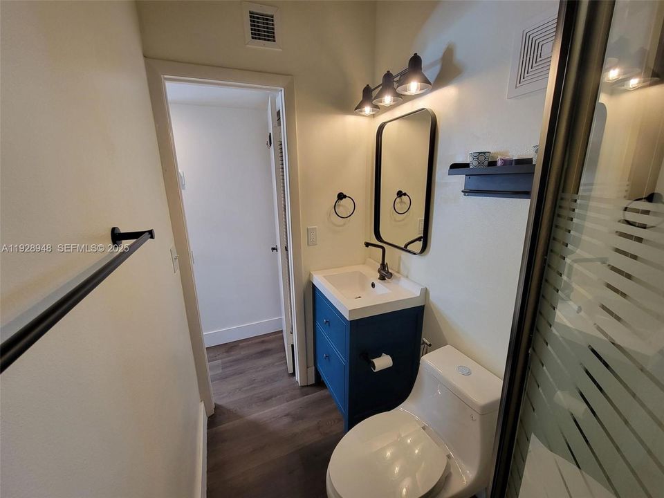 На продажу: $459,000 (2 спален, 2 ванн, 1080 Квадратных фут)