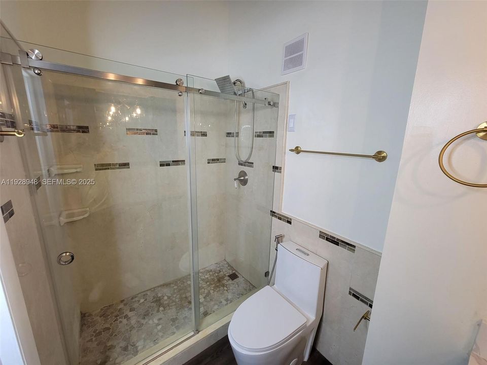 На продажу: $459,000 (2 спален, 2 ванн, 1080 Квадратных фут)