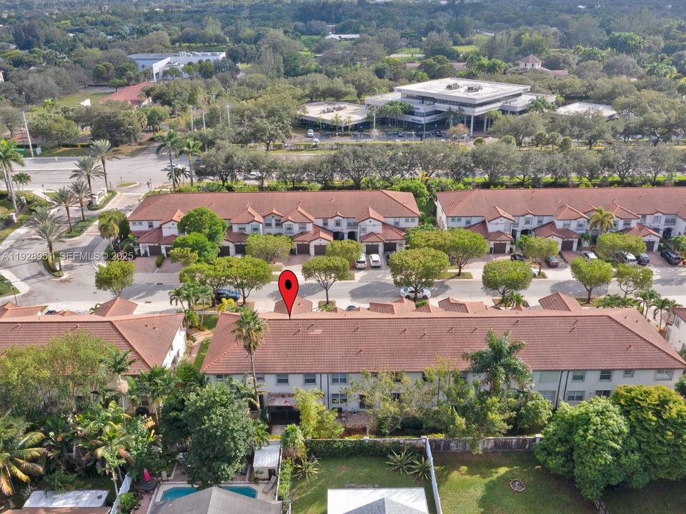 En Renta: $3,700 (3 camas, 2 baños, 1985 Pies cuadrados)