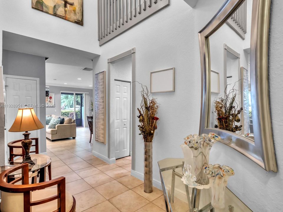 En Renta: $3,700 (3 camas, 2 baños, 1985 Pies cuadrados)