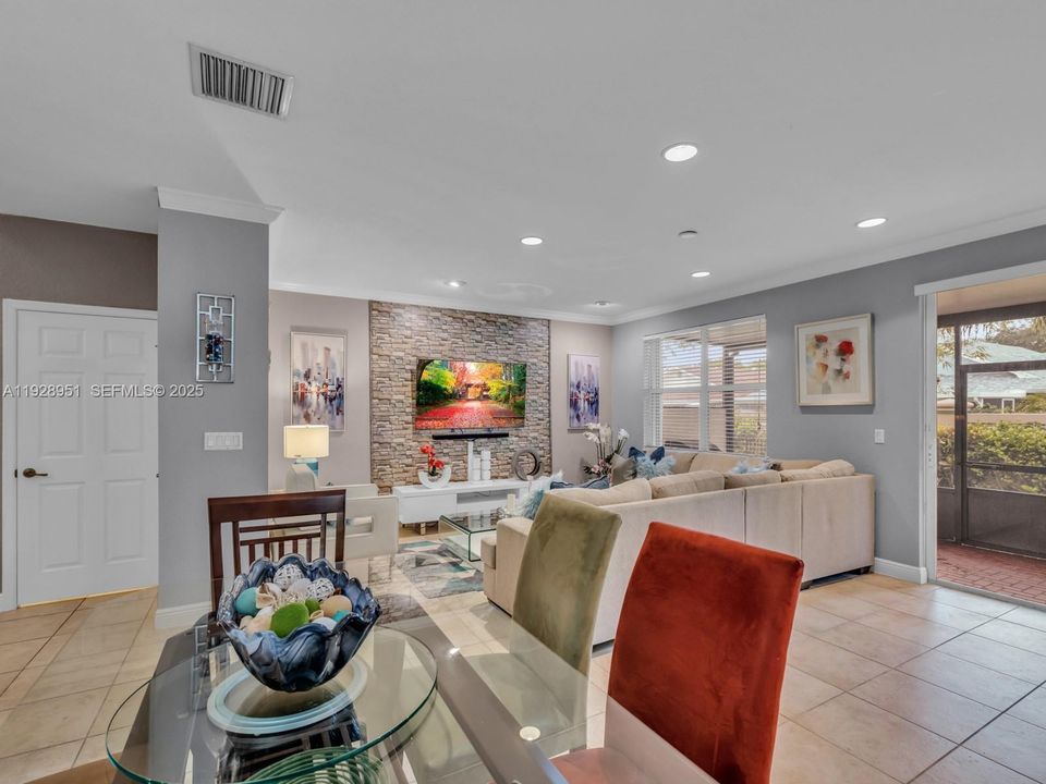 En Renta: $3,700 (3 camas, 2 baños, 1985 Pies cuadrados)