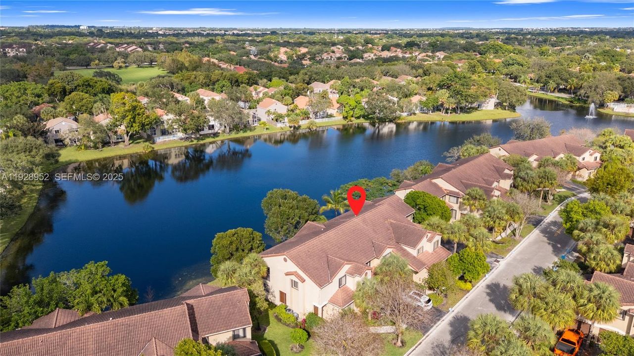 For Sale: $399,900 (2 beds, 2 baths, 1380 Square Feet)