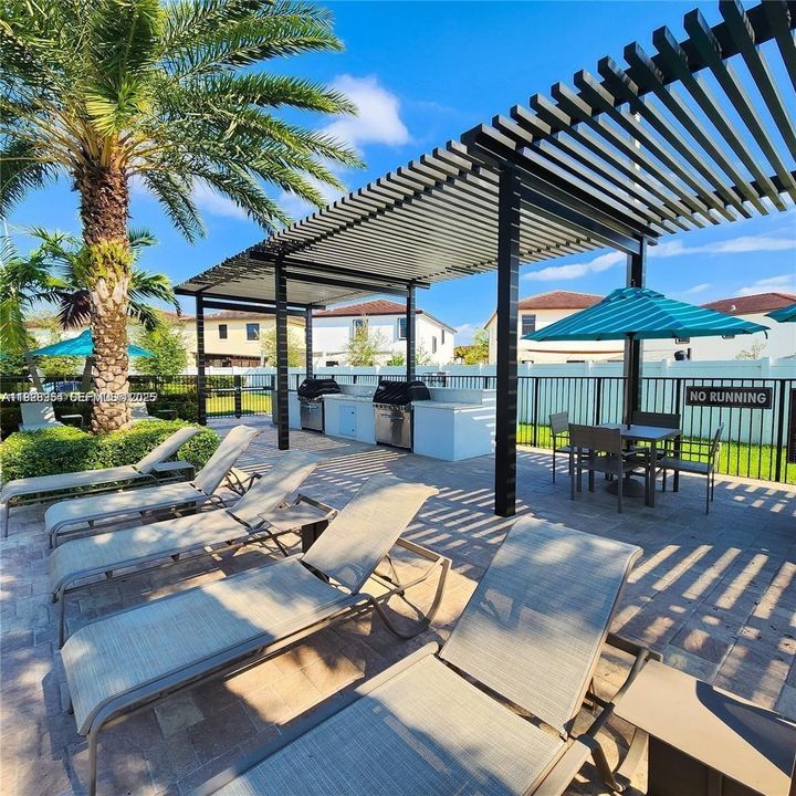 En Renta: $3,100 (3 camas, 2 baños, 1540 Pies cuadrados)