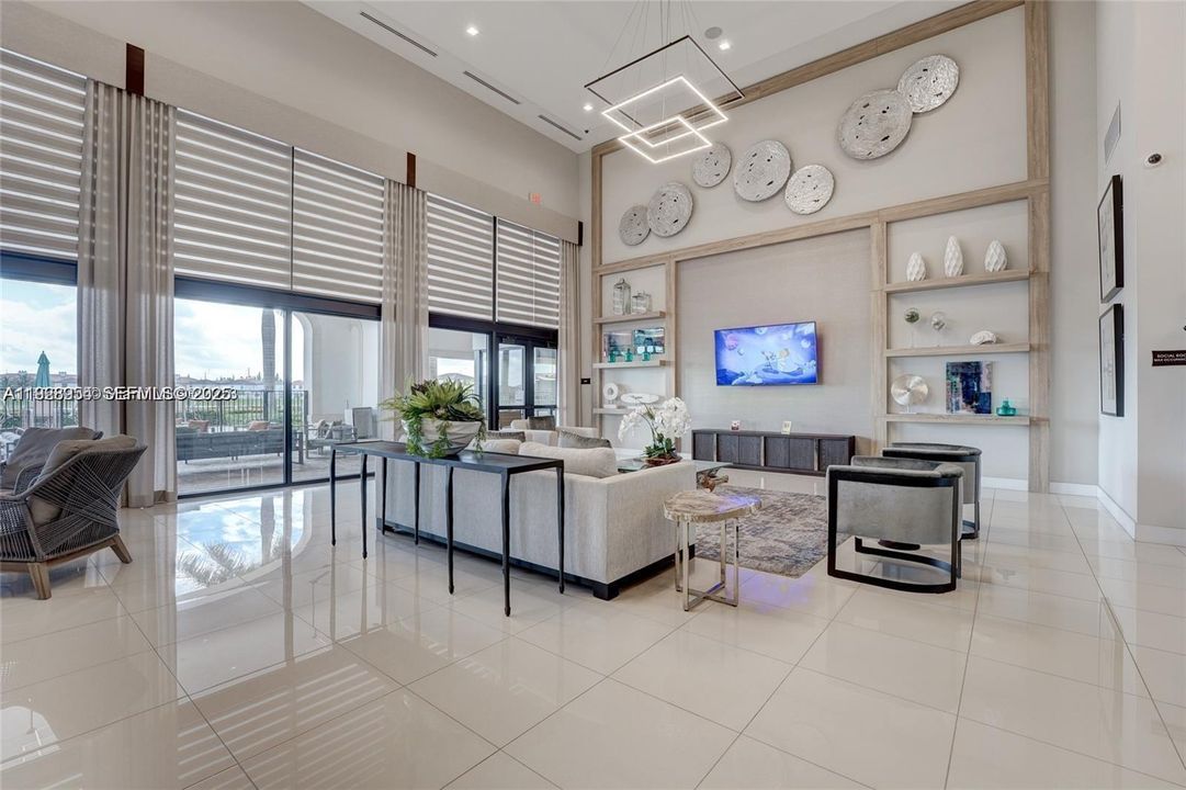 En Renta: $3,100 (3 camas, 2 baños, 1540 Pies cuadrados)