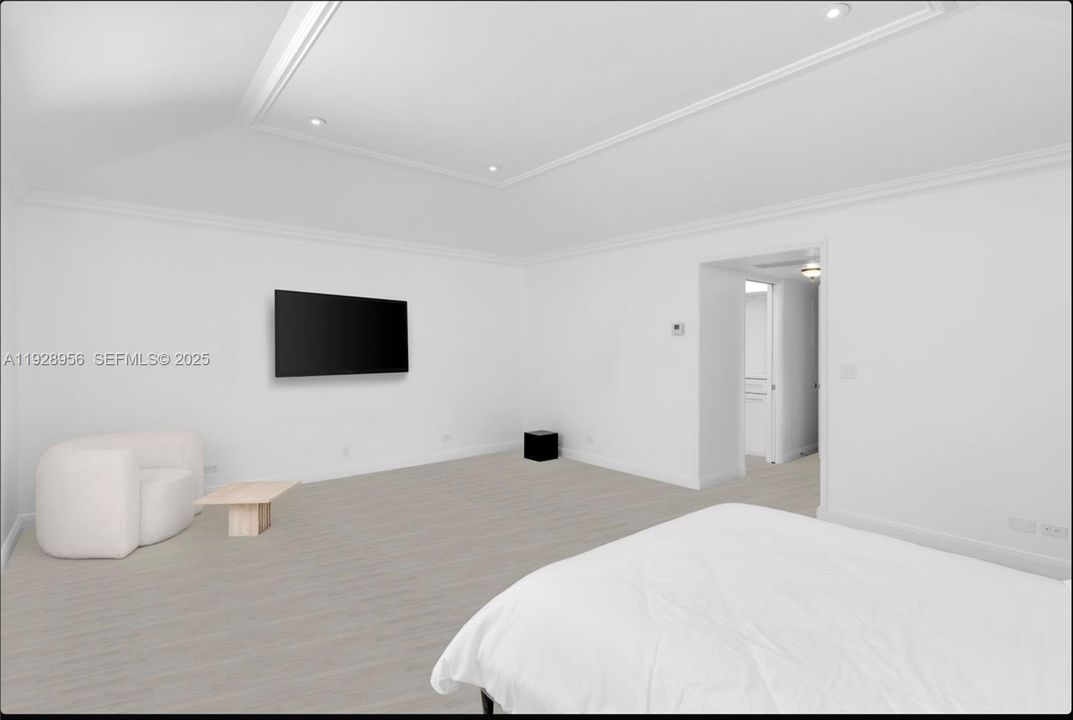 For Rent: $50,000 (5 beds, 5 baths, 5717 Square Feet)