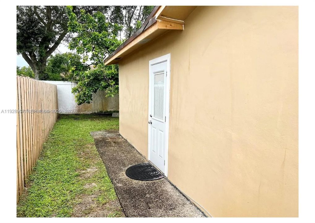 Entrance to the efficiency