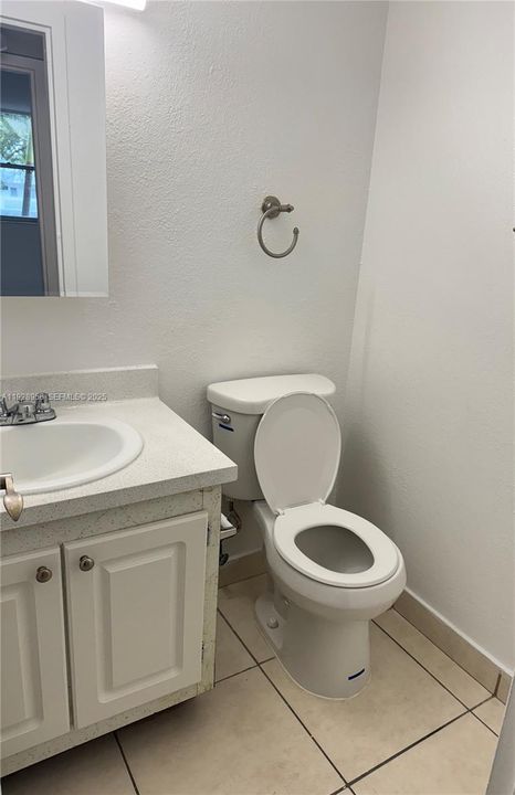 For Rent: $1,750 (1 beds, 1 baths, 673 Square Feet)