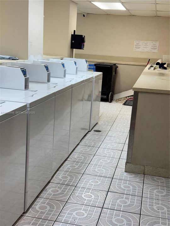 For Rent: $1,750 (1 beds, 1 baths, 673 Square Feet)