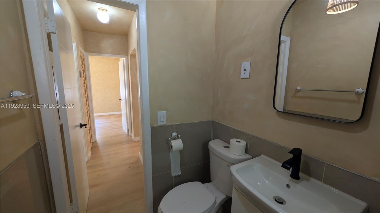 В аренду: $2,499 (2 спален, 1 ванн, 2042 Квадратных фут)