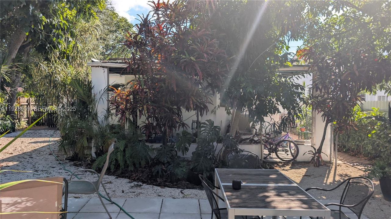 В аренду: $2,499 (2 спален, 1 ванн, 2042 Квадратных фут)