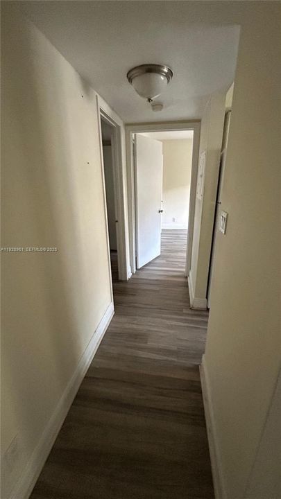 出租: $1,700 (1 贝兹, 1 浴室, 695 平方英尺)