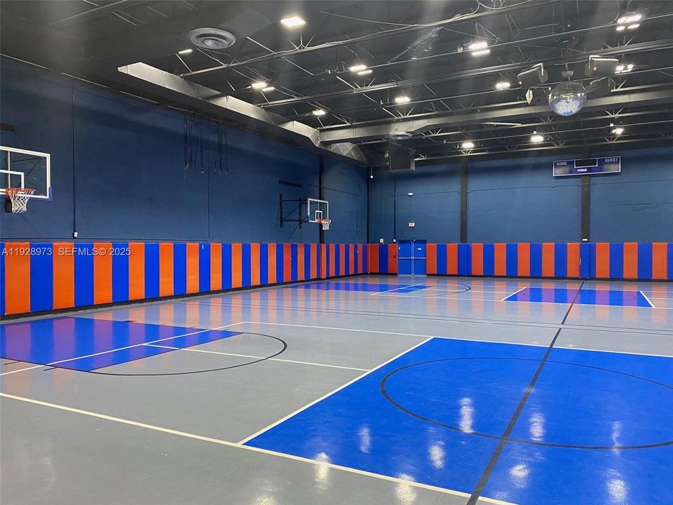 For Sale: $280,000 (2 beds, 2 baths, 1231 Square Feet)