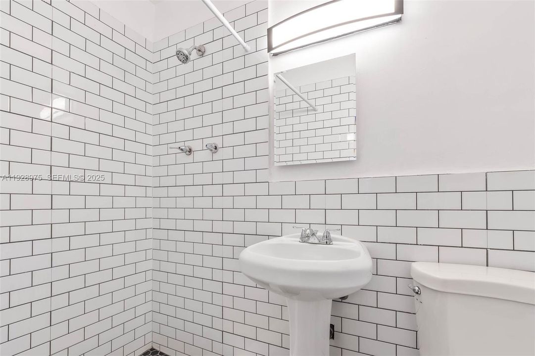 For Rent: $2,695 (3 beds, 3 baths, 1511 Square Feet)