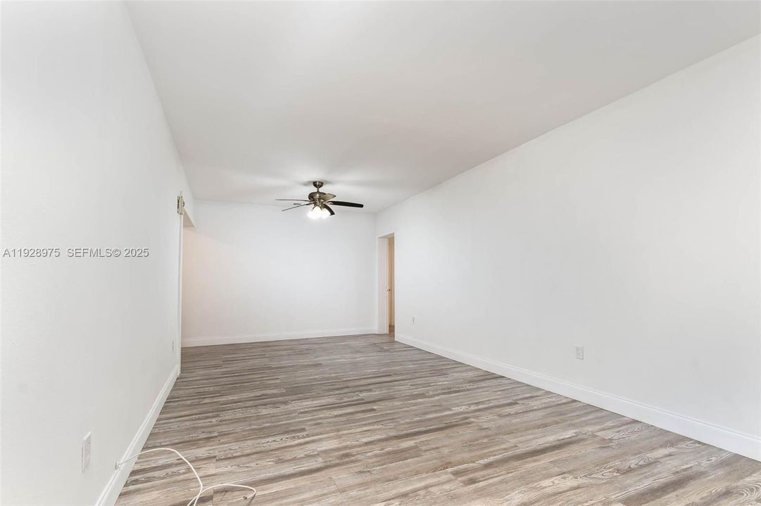 For Rent: $2,695 (3 beds, 3 baths, 1511 Square Feet)