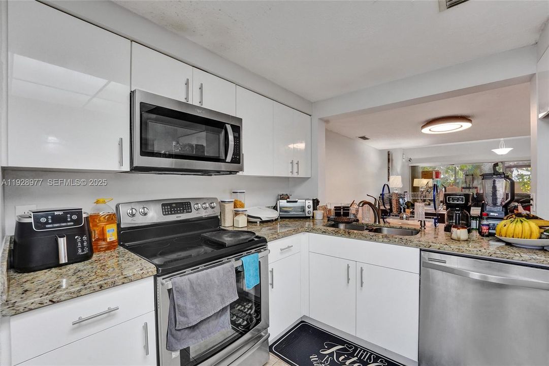 En Venta: $390,000 (3 camas, 2 baños, 1512 Pies cuadrados)