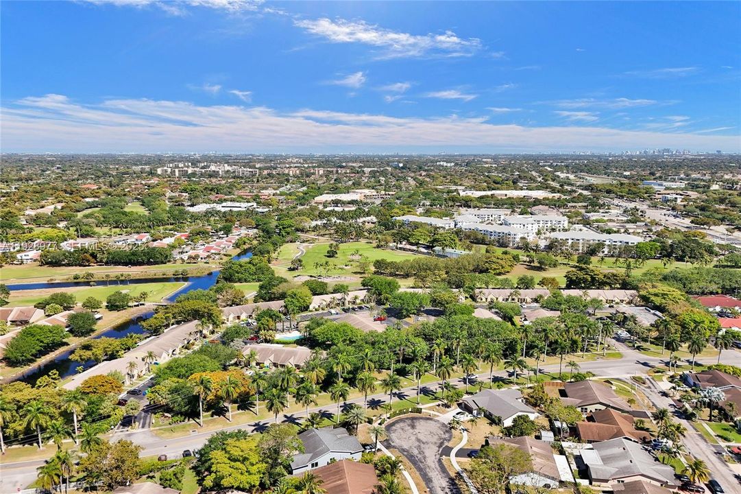 En Venta: $390,000 (3 camas, 2 baños, 1512 Pies cuadrados)