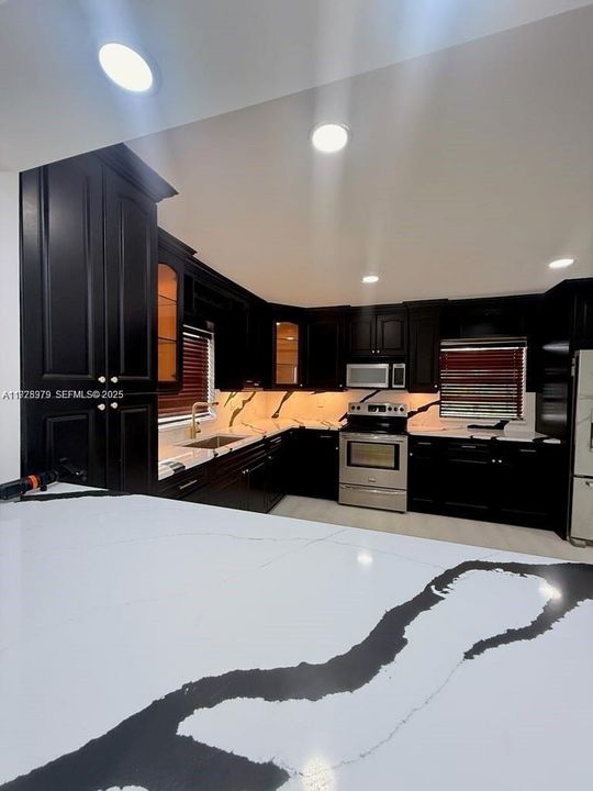 En Venta: $545,000 (3 camas, 2 baños, 1486 Pies cuadrados)