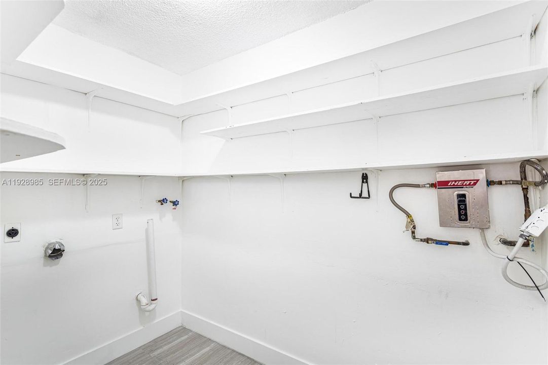 В аренду: $3,500 (3 спален, 2 ванн, 1500 Квадратных фут)