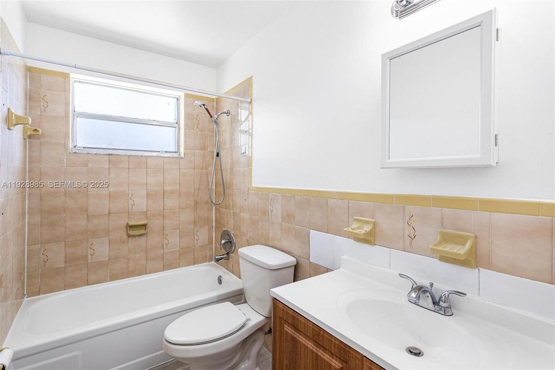 В аренду: $3,500 (3 спален, 2 ванн, 1500 Квадратных фут)