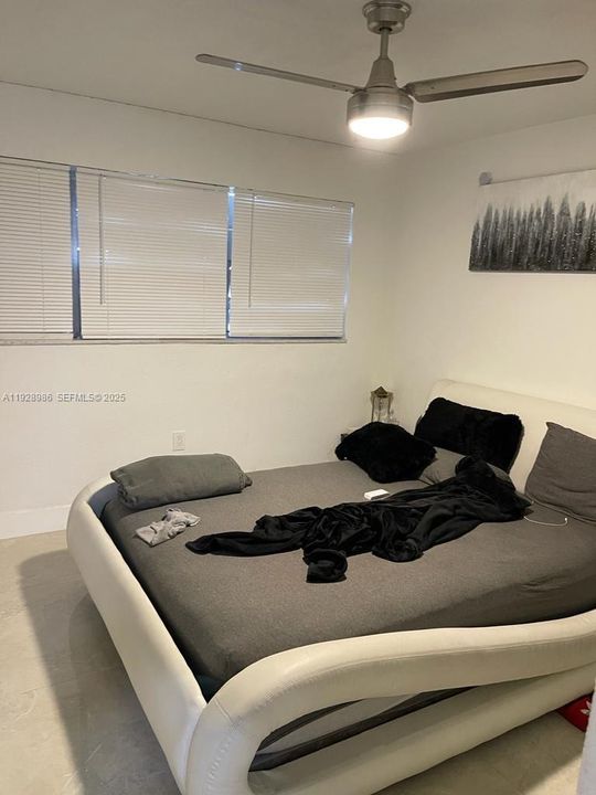 出租: $2,200 (2 贝兹, 2 浴室, 986 平方英尺)