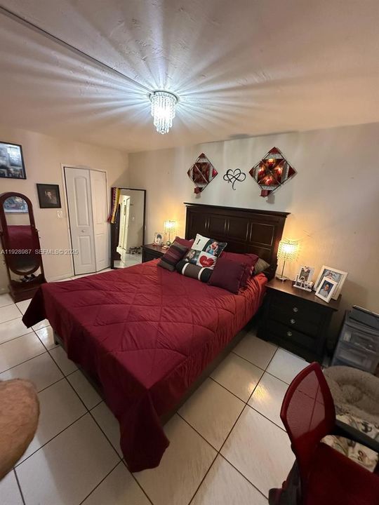 For Rent: $2,400 (2 beds, 2 baths, 1060 Square Feet)