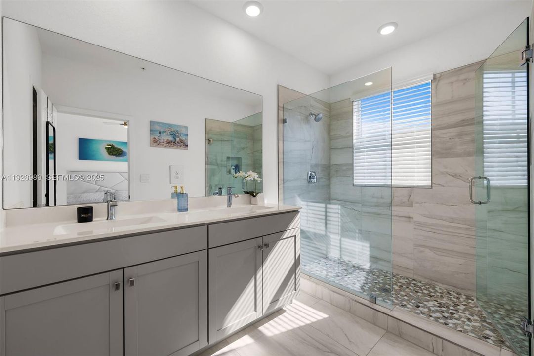 For Sale: $695,000 (3 beds, 2 baths, 2049 Square Feet)